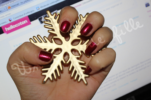 http://unblogdefille.blogspot.fr/2011/12/vernis-elf-cranberry.html