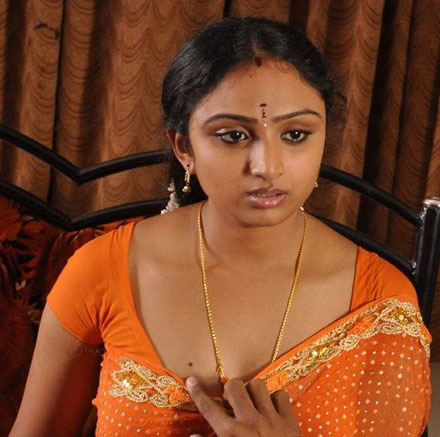 [Image: 3_32_32_Anagarigam+Movie+Hot+Stills+%2836%29.jpg]