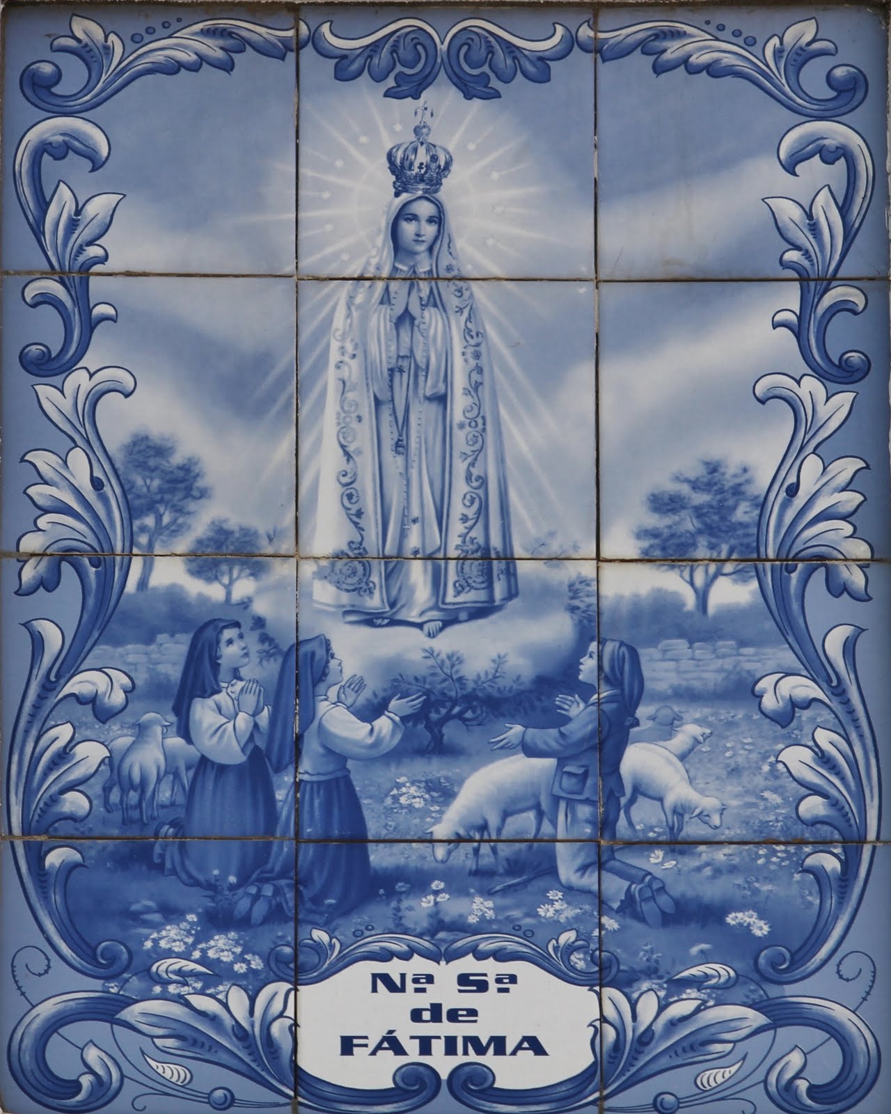 AZULEJADA Nossa Senhora de Fátima e