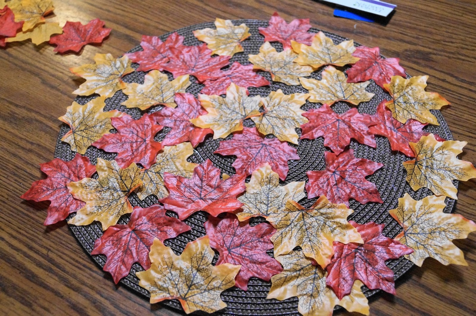 The Kitchen Is My Dance Floor DIY Fallen Leaves Placemat