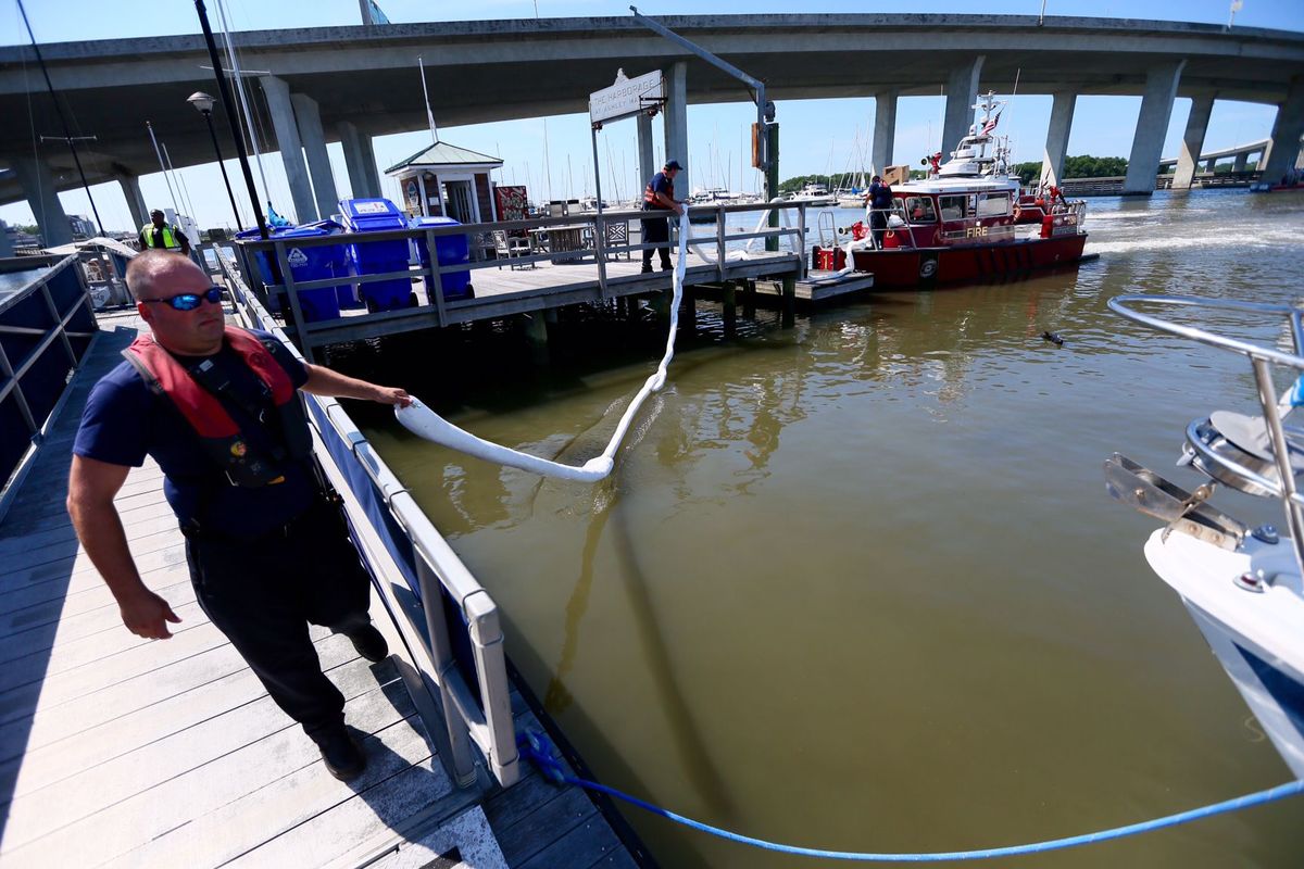 MEC&F Expert Engineers 32foot long boat exploded, caught fire and