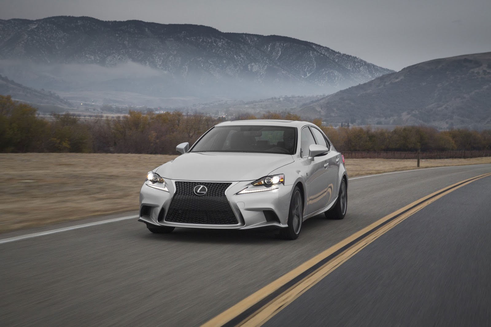 Excellence (Slightly) Refined: The 2016 Lexus IS350 F-SPORT