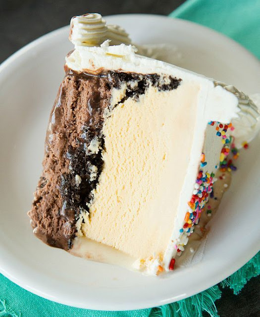 HOMEMADE DAIRY QUEEN ICE CREAM CAKE variousfoods