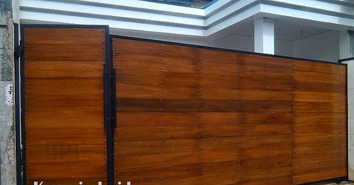Jasa Pembuatan Pintu Pagar Besi Kombinasi Kayu Minimalis dan Modern
