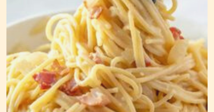 pasta carbonara with bacon sauces