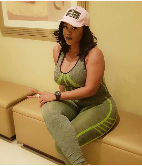  Nollywood actress Daniella Okeke shows off her massive butt and boobs in sexy gym photos