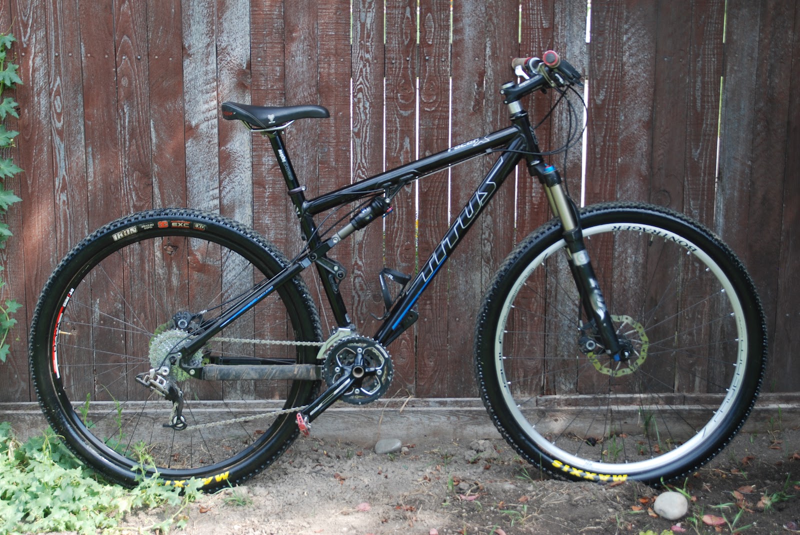 ANEX BICYCLES: Titus Racer-X 29er