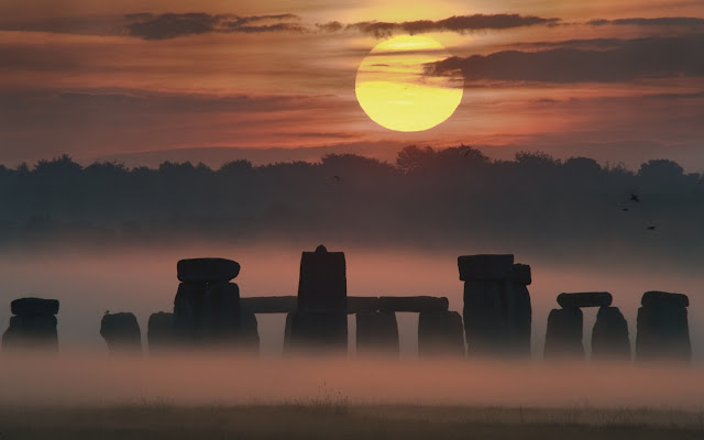 Sunrise Solstice at Stonehenge