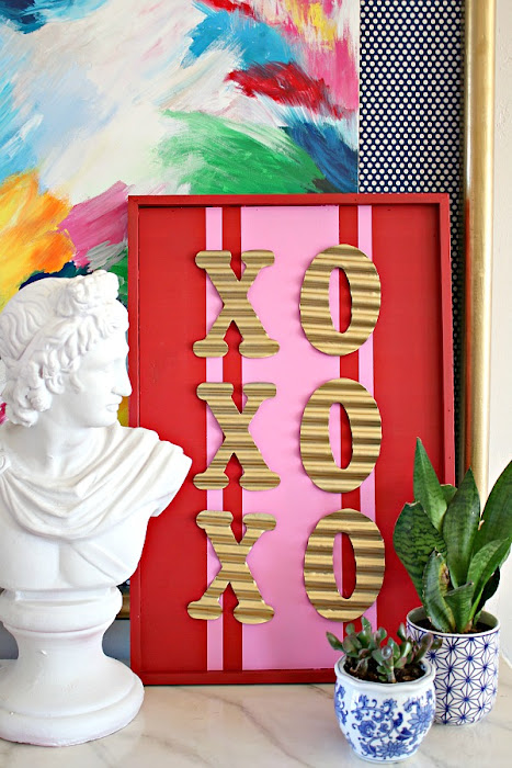 XOXO Valentine's Day Sign DIY Valentine's Day Sign || XOXO Hugs and Kisses Sign || Easy Valentine's Day Craft