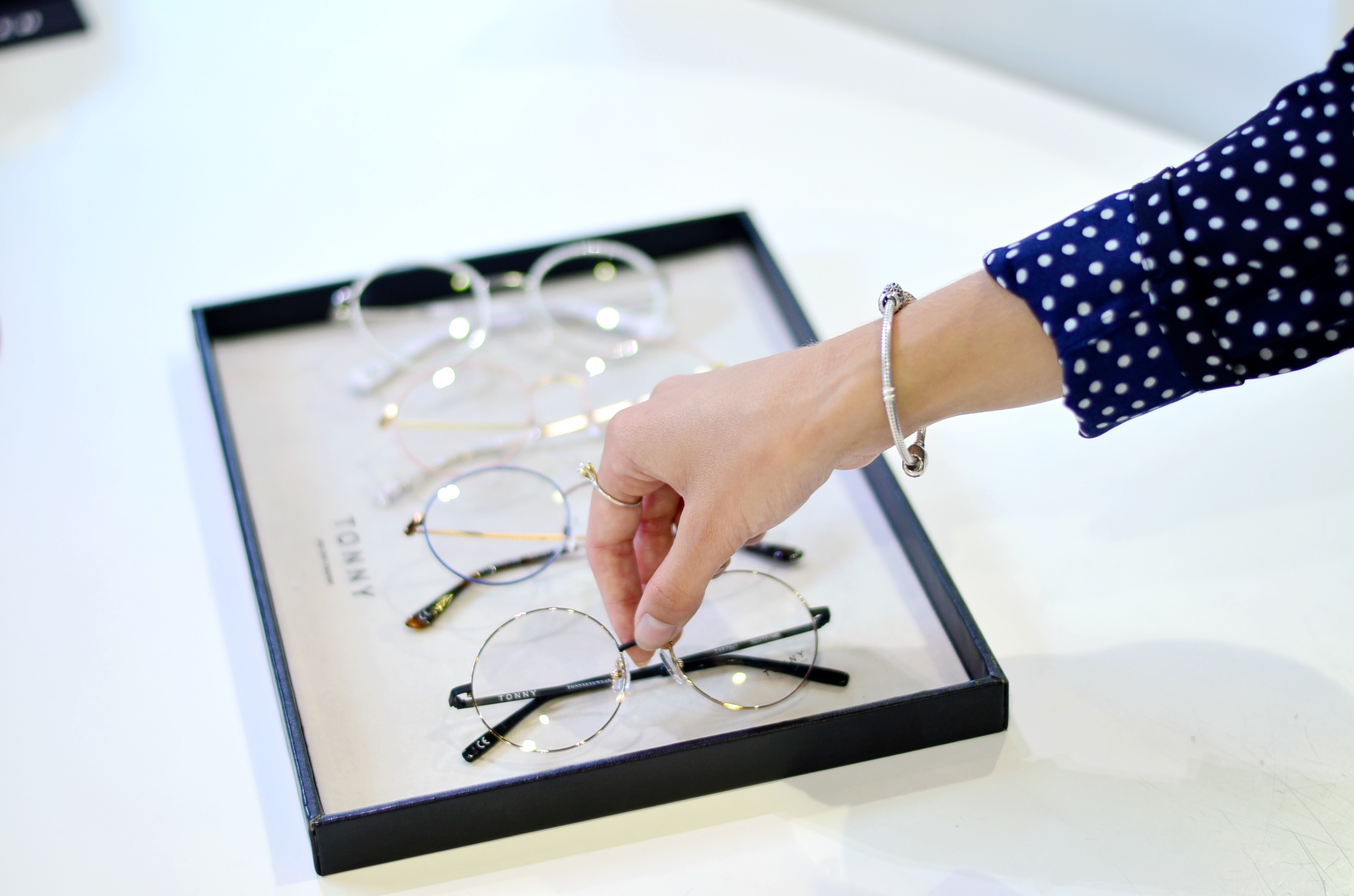 Wizyta w Studio Optyczne 44- dzień z marką Tonny Eyewear. Jakie okulary wybrałam dla siebie?