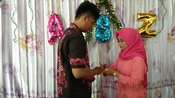 Ponari 'Dukun' Cilik dari Jombang Lamar Seorang Gadis