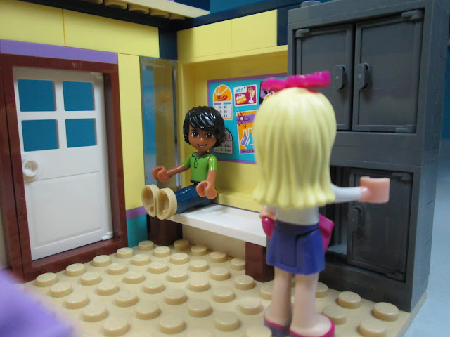 Set LEGO Friends 41005 Heartlake High Regresso à escola