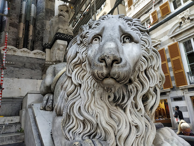 lion vénitien de la cathédrale di San Lorenzo