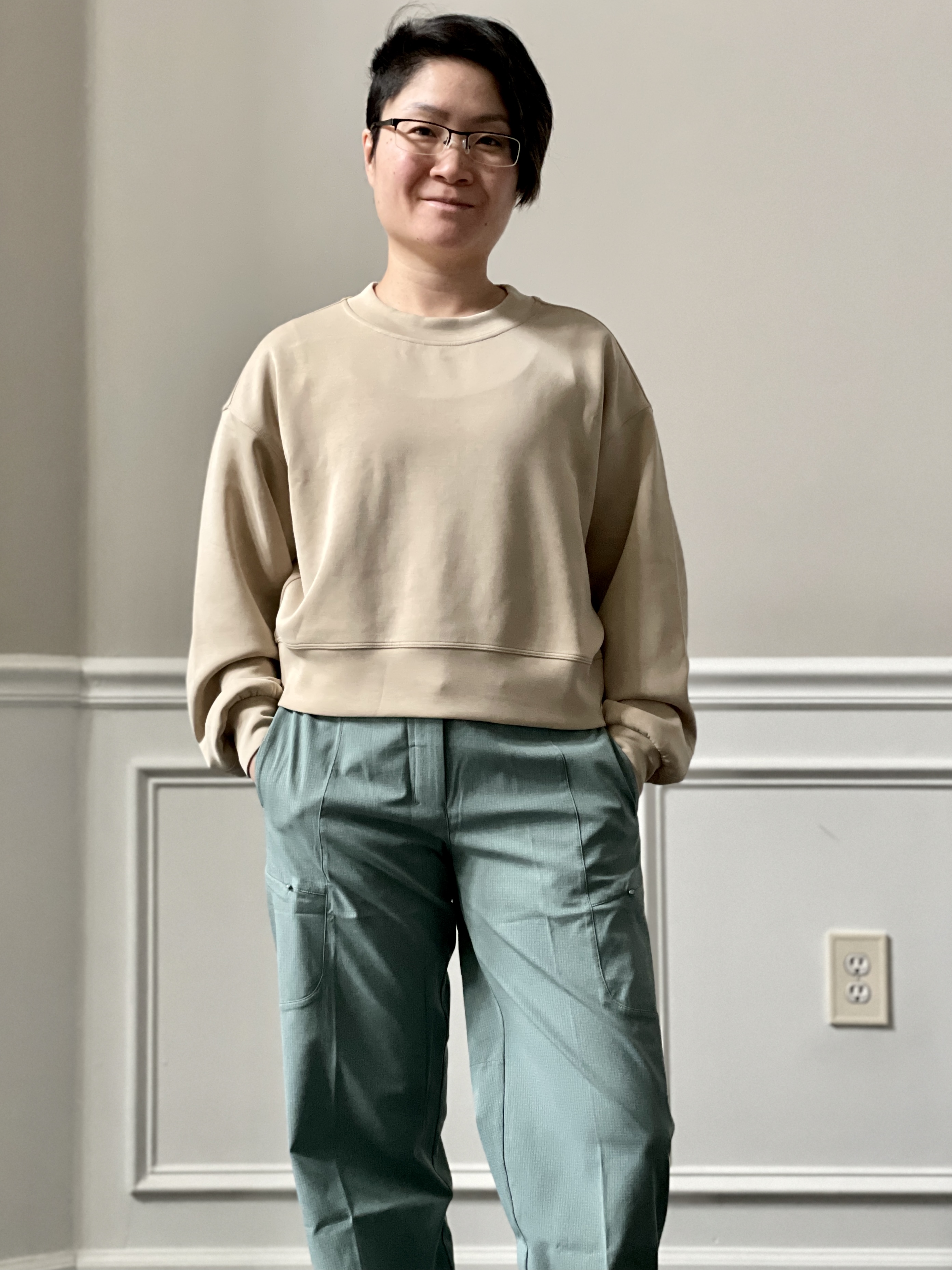 Fit Review Friday! Perfectly Oversized Cropped Crew Softstreme