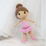 https://amigurumi.today/ballerina-doll-amigurumi-pattern-free/