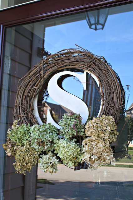 simple fall wreath with hydrangeas