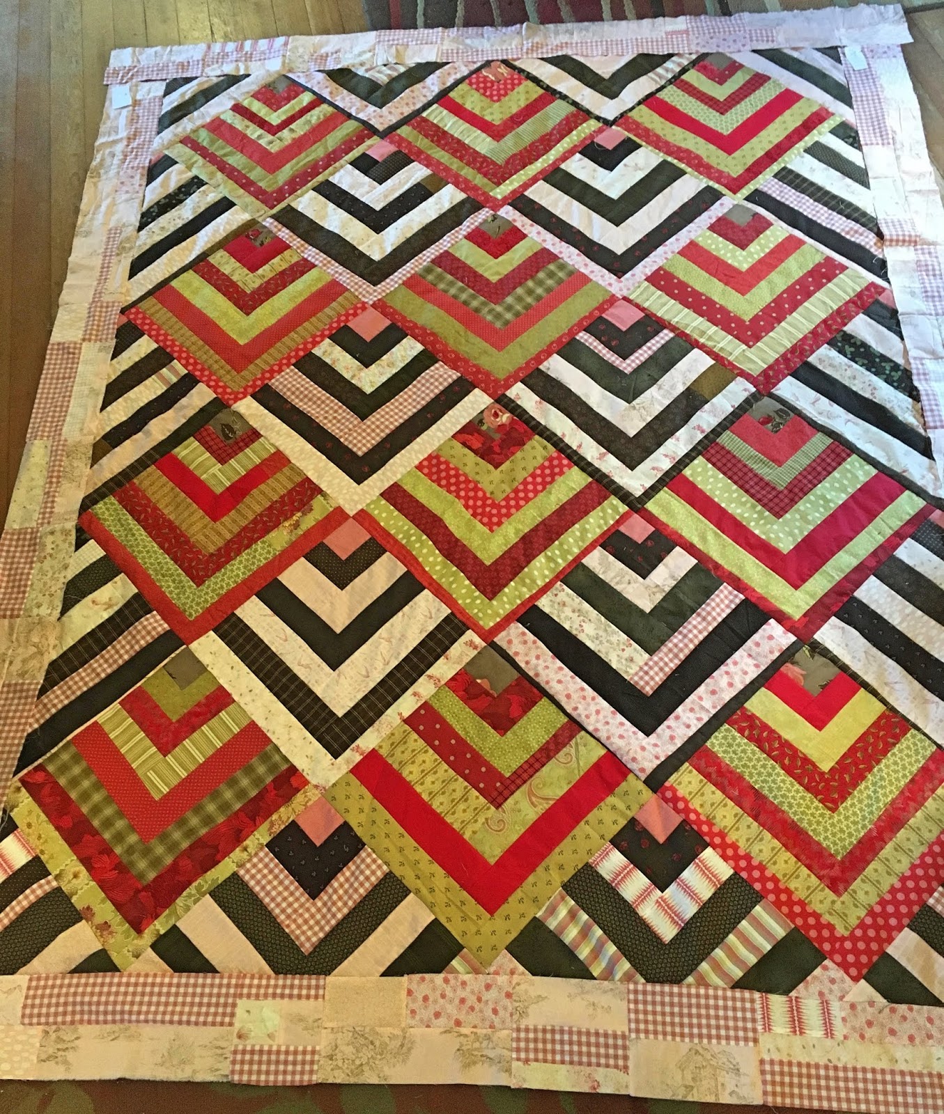 Quilty Folk Quarter Log Cabin Quilts Coming and Going
