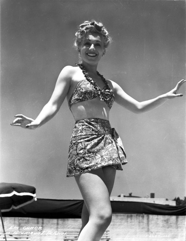 Beautiful Portraits of Eva Gabor in the 1940s and ’50s Vintage Everyday