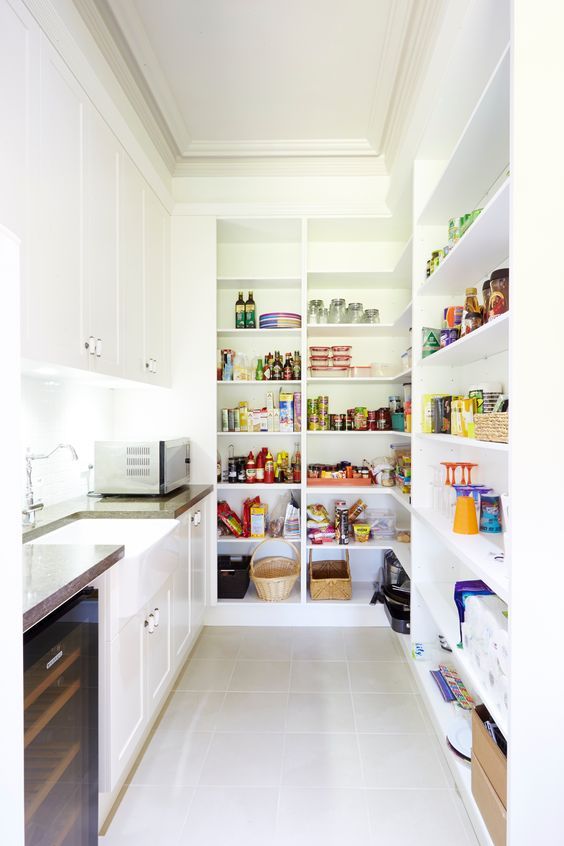 Upgrade Your Pantry With This Sink In Pantry Ideas / Home Decor & Weddings