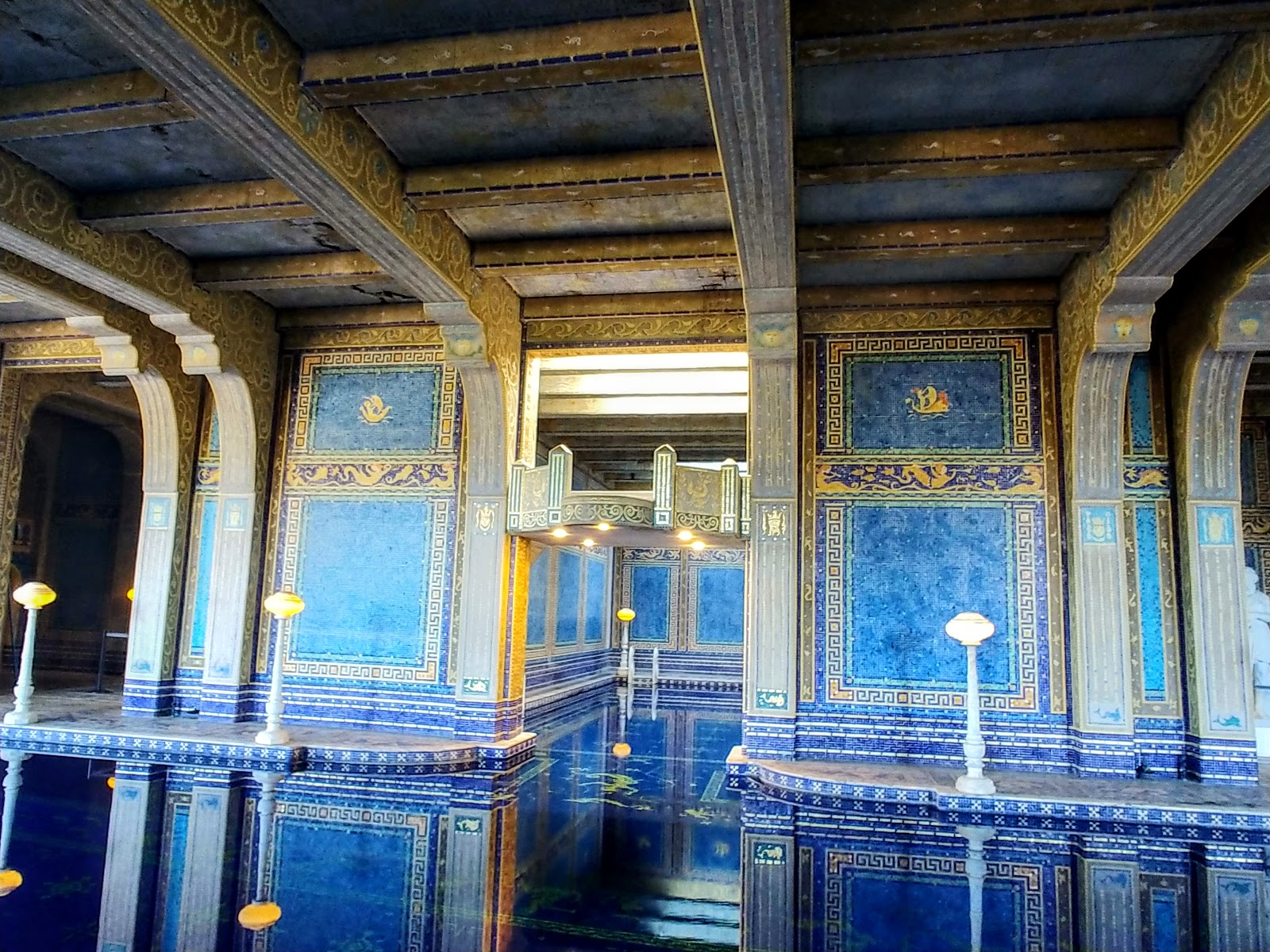 Peter And Evie Travel blog Nov 9 Hearst Castle and Elephant Seal Rookery, San Simeon,California