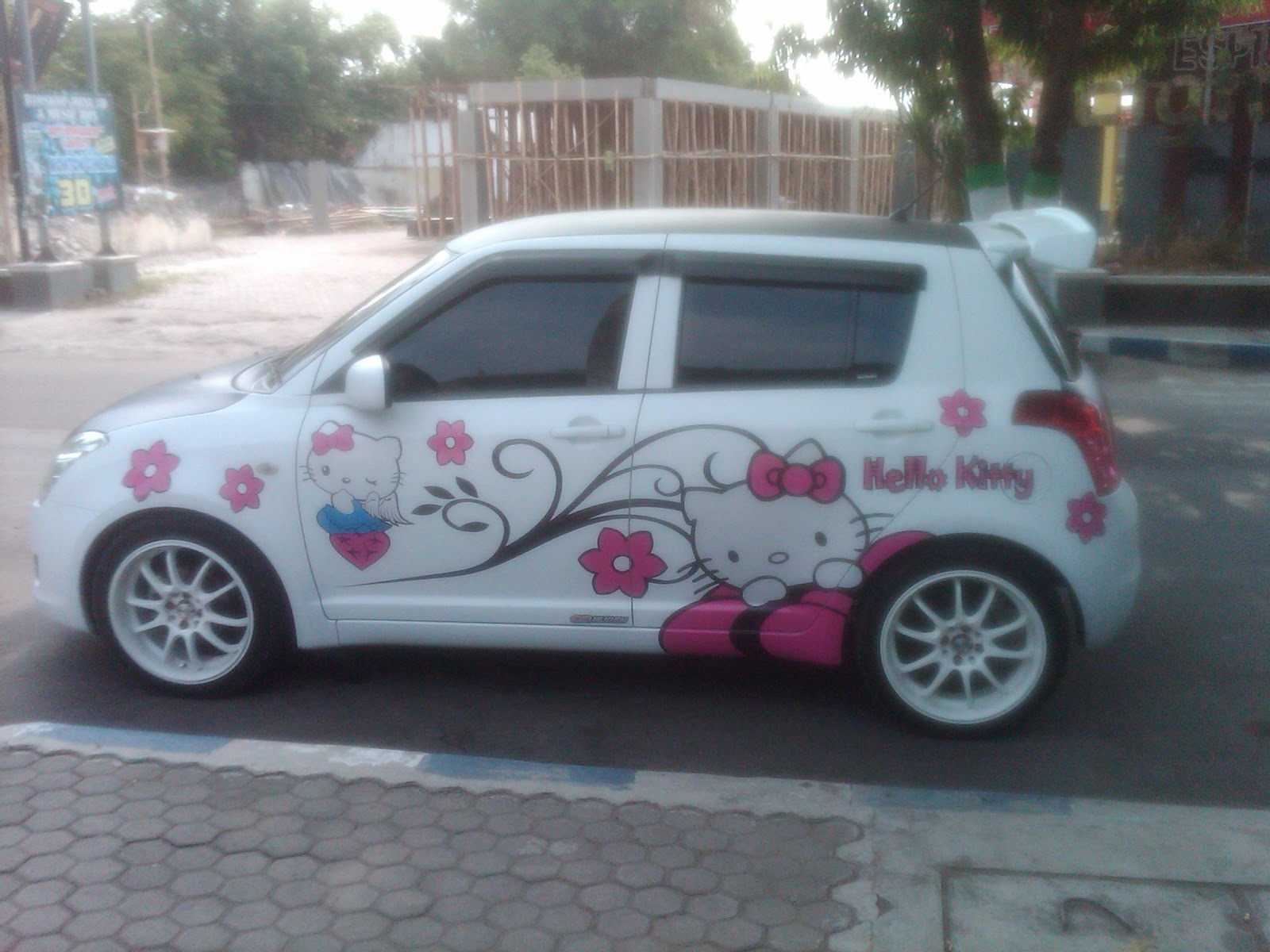 Foto Mobil Hello Kitty Terbaru Kawan Modifikasi