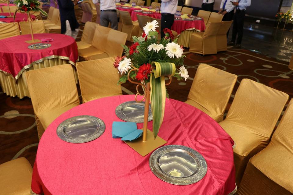 Ideal Wedding Stage Decoration For Tamil Iyer Wedding Reception