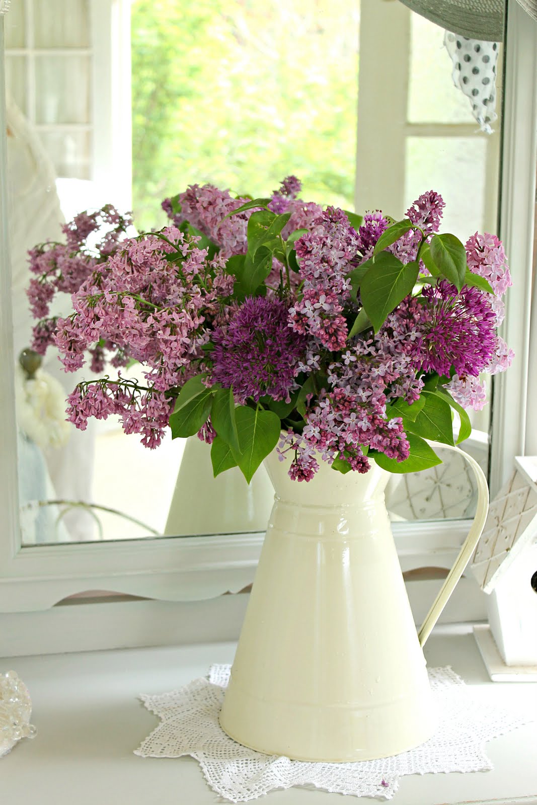 Aiken House & Gardens: Buckets of Lilacs