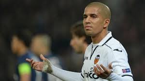 El Valencia le ofrece cuatro temporadas a Feghouli