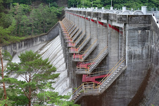 平岡ダム