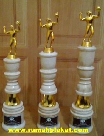 piala marmer