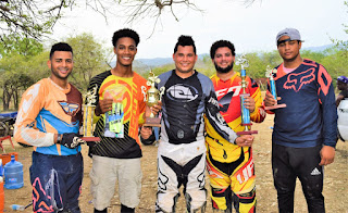 Pérez, Gilbert, Jiménez y De Peña  Ganan motocross cara a cara Uno vs Uno