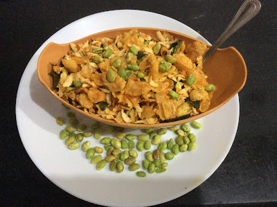 FRIED AVAREKALU MIXTURE