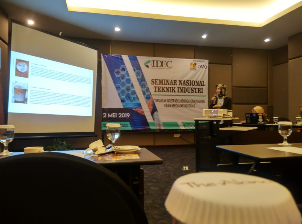 RENTAL LCD PROJECTOR SCREEN SEMARANG, RENTAL LCD PROJECTOR SCREEN JOGJA, CARI HARGA MURAH LCD