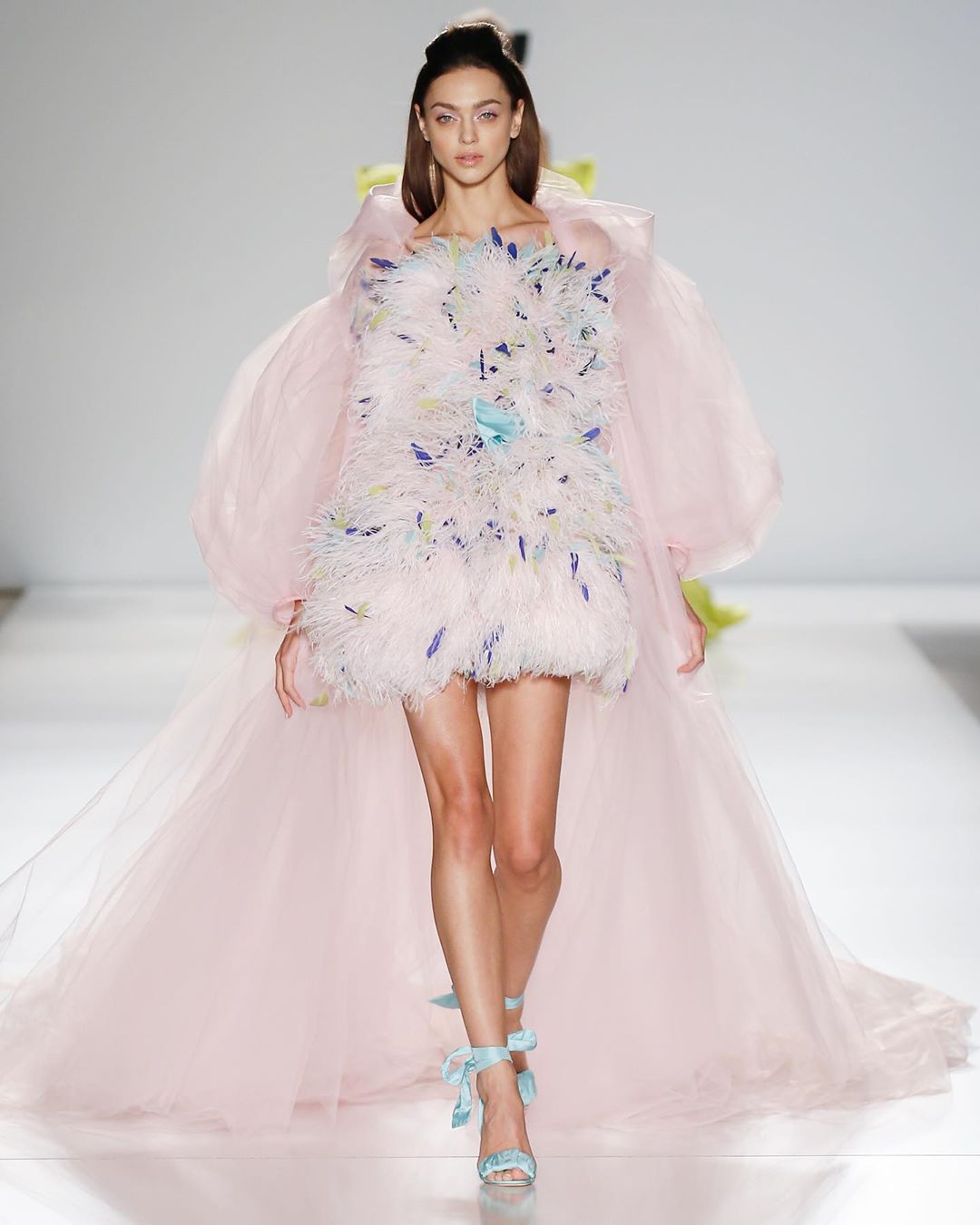 Ralph & Russo Spring 2020 Couture. Paris Fashion Week | Cool Chic Style ...