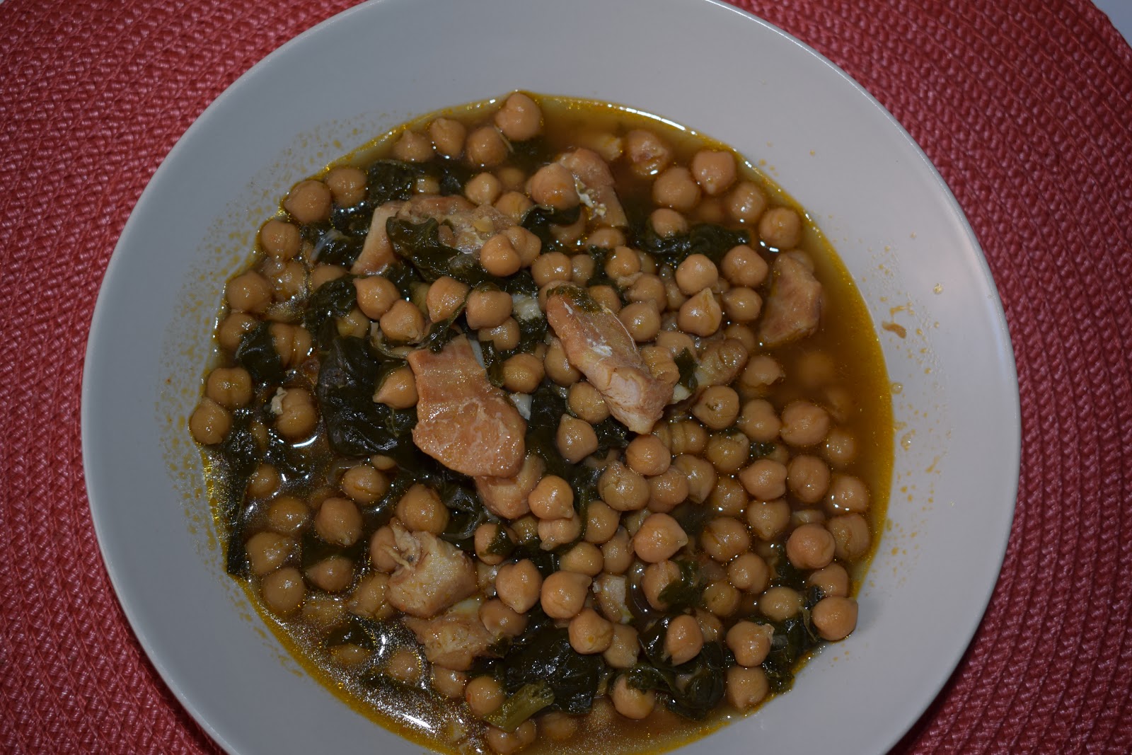 COCINANDO CON LA FAMILY GARBANZOS CON ESPINACAS Y BACALAO EN OLLA GM F