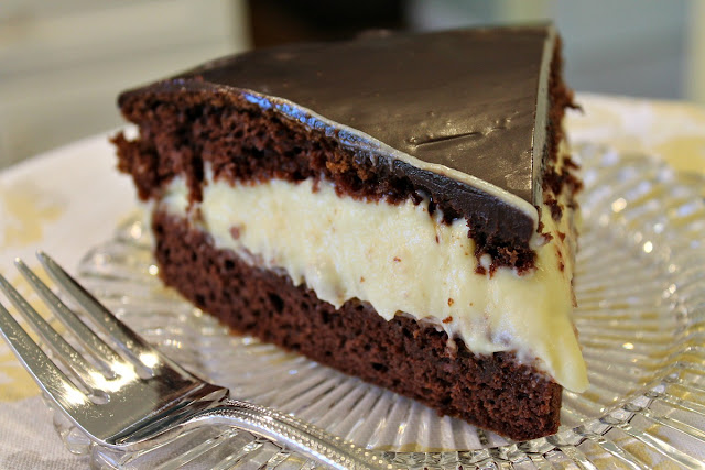 Chocolate cake filled with pastry cream