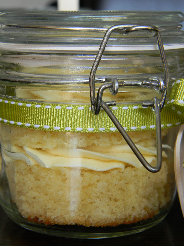 Nabeela's Cake in a Jar!
