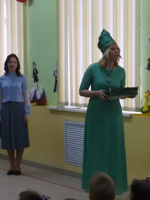 Роман сеф сказка о кругленьких и длинненьких человечках 2dgWGEhyOkY