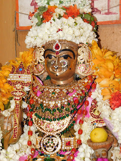 vaembu muthumari amman