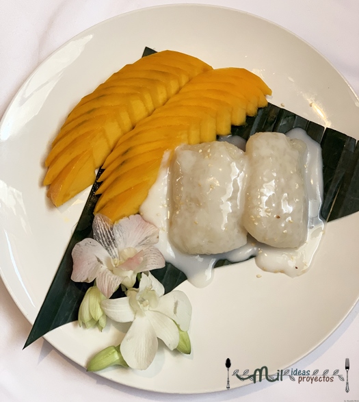 postre de mango con arroz glutinoso