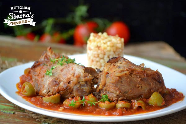 Miel cu masline si  sos  de ansoa