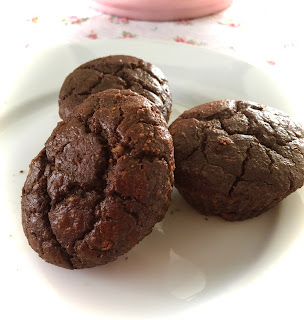 Gesunde Schoko Muffins ganz ohne Zucker und ohne Mehl
