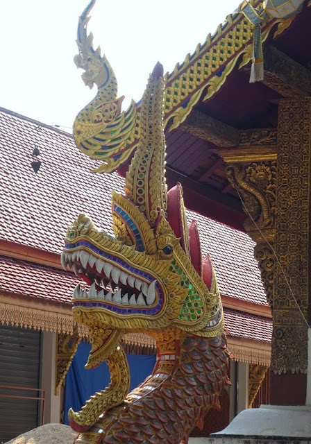 Wat Sum Pow - Chiang Mai - Tailândia