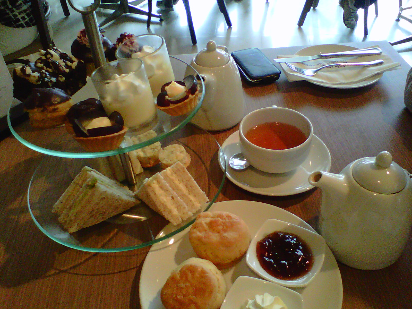 Afternoon tea/ High tea