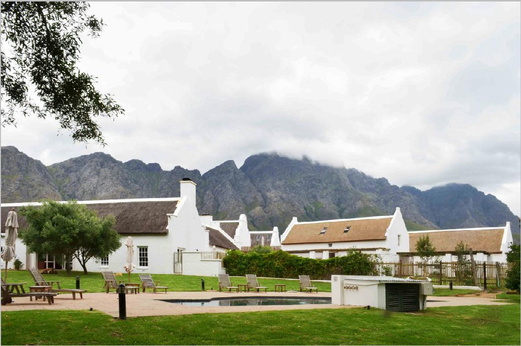 . Picnics and lunch at Holden Manz, Franschhoek