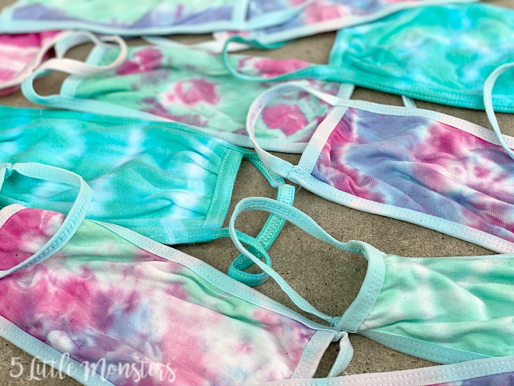 5 Little Monsters How to TieDye Face Masks