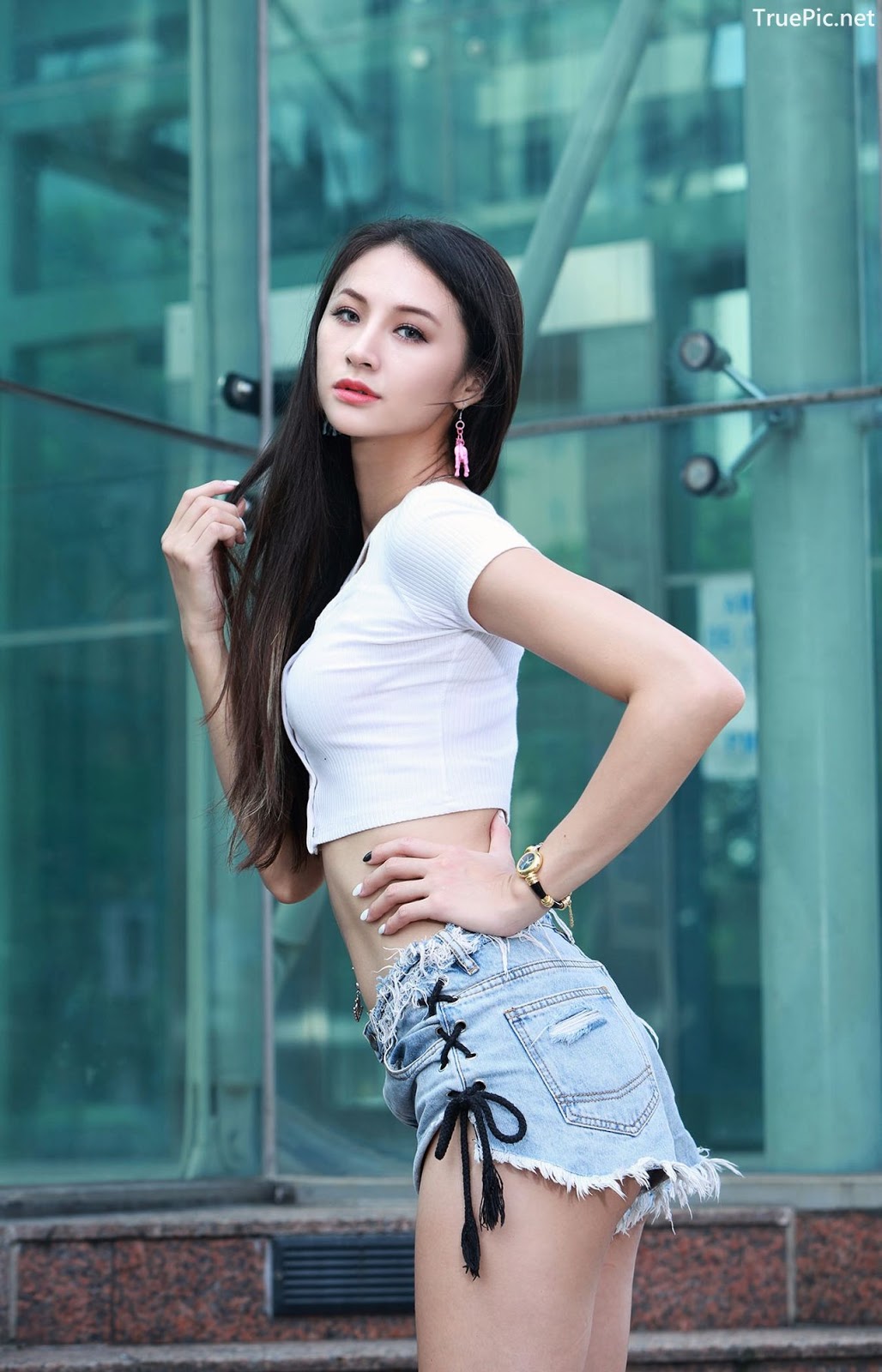 Image-Beautiful-Taiwanese-Girl-Lola-雪岑-Perfect-Long-Legs-Baby-TruePic.net- Picture-27