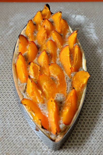 Tarte à l'abricot et crème de noisette
