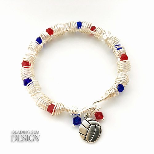 How to Make a Crystal Embellished Coiled Wire Bracelet Tutorial / The