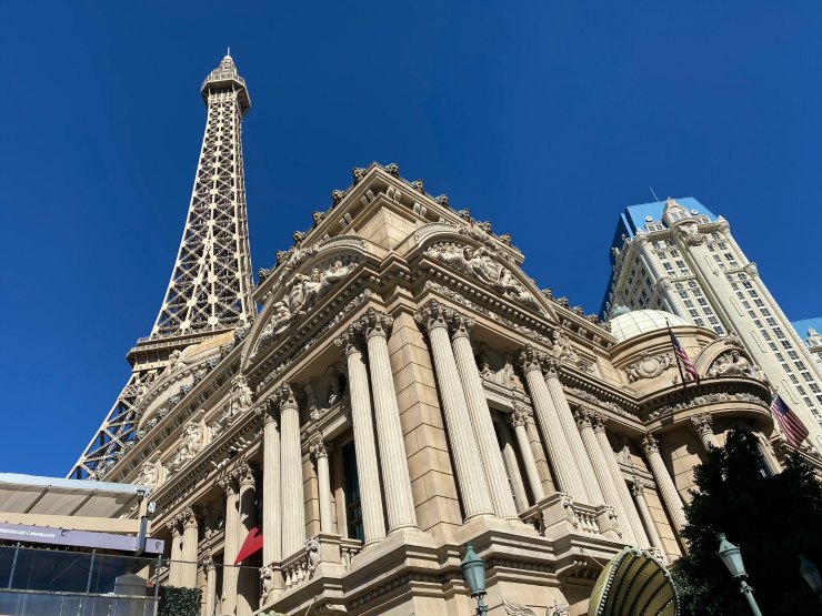 HayleysMom on Vegas: Paris Las Vegas Hotel - Red room review